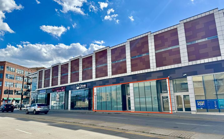 Pictures of Retail, Office, Restaurant property located at 2252 S Canal St, Chicago, IL 60616 for lease - image #1