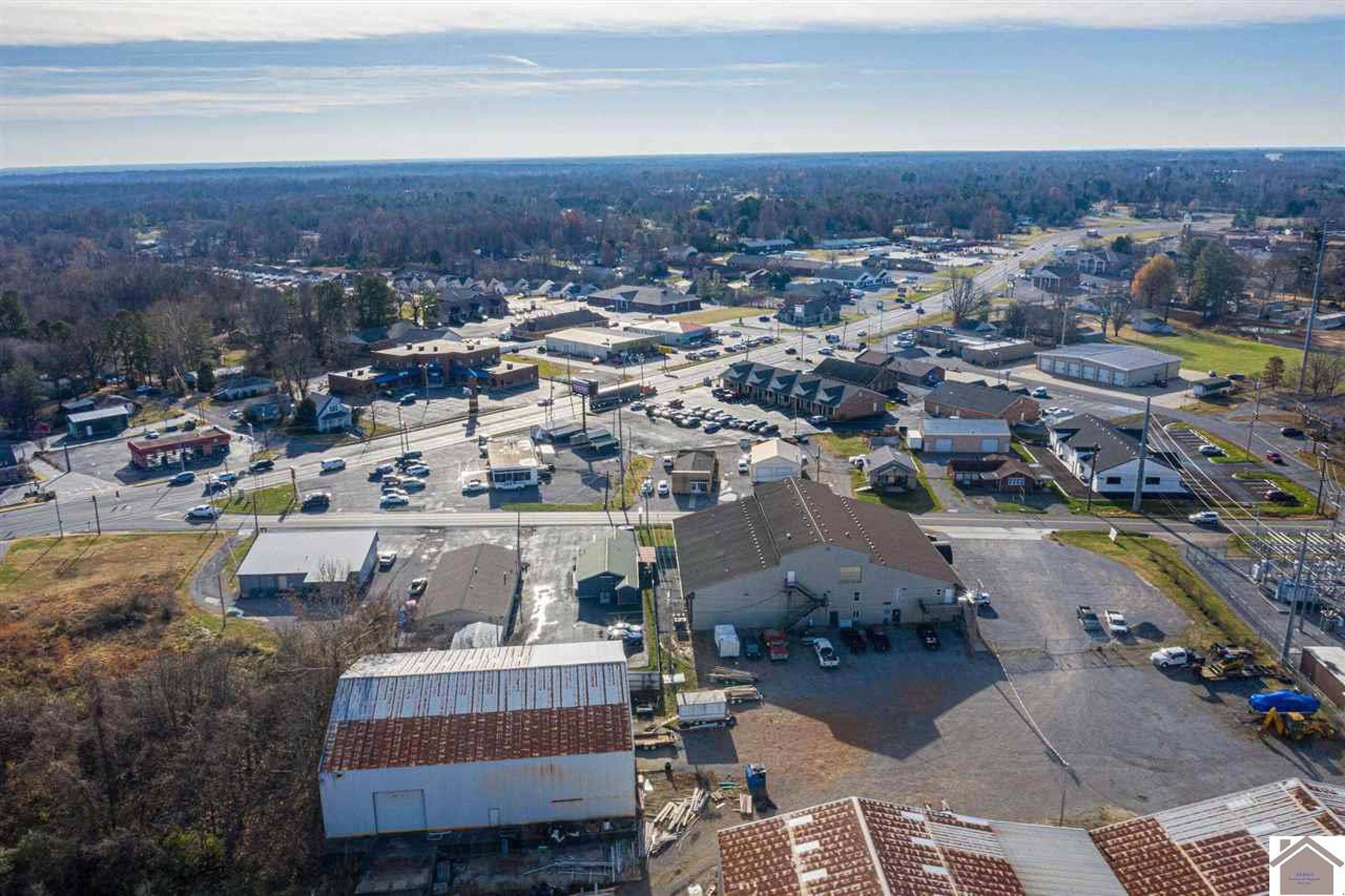 3435 Lovelaceville Rd, Paducah, KY 42001