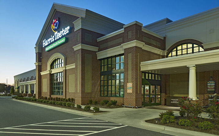 Pictures of Retail property located at 2835 Reynolda Rd, Winston-Salem, NC 27106 for lease - image #1