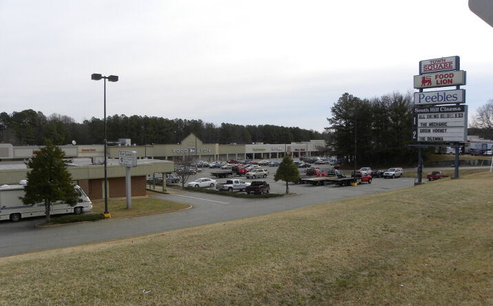 Pictures of Retail property located at 703 E Atlantic St, South Hill, VA 23970 for lease - image #1