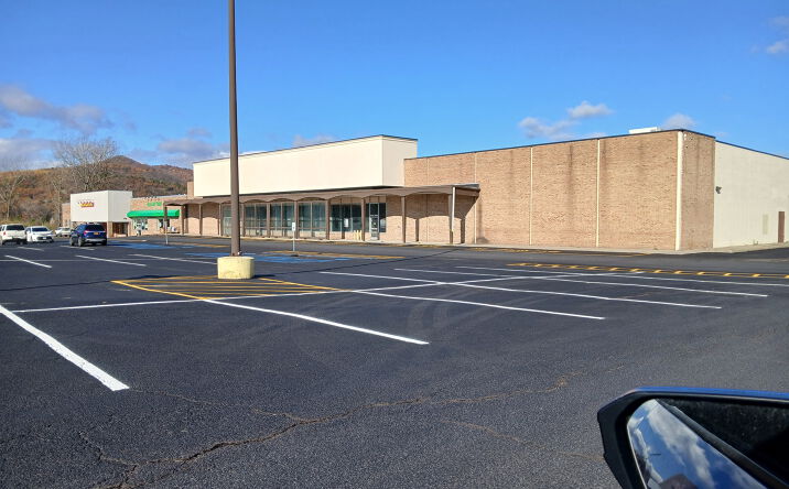 Pictures of Retail property located at 1171 Nys Rte 9n, Ticonderoga, NY 12883 for lease - image #1