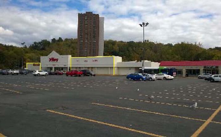 Pictures of Retail property located at 4141 S Salina St, Syracuse, NY 13205 for lease - image #1