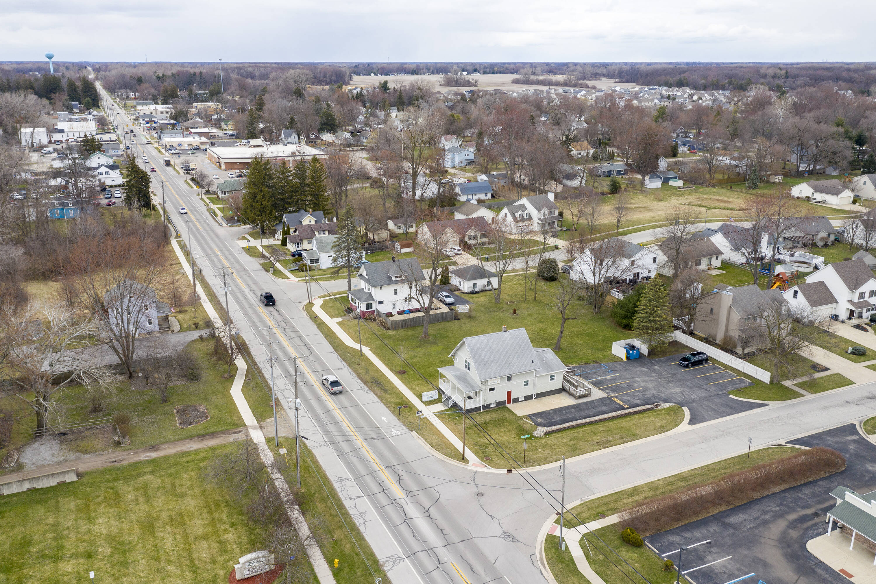 8766 Lewis Ave, Temperance, MI 48182 Office Space for Lease