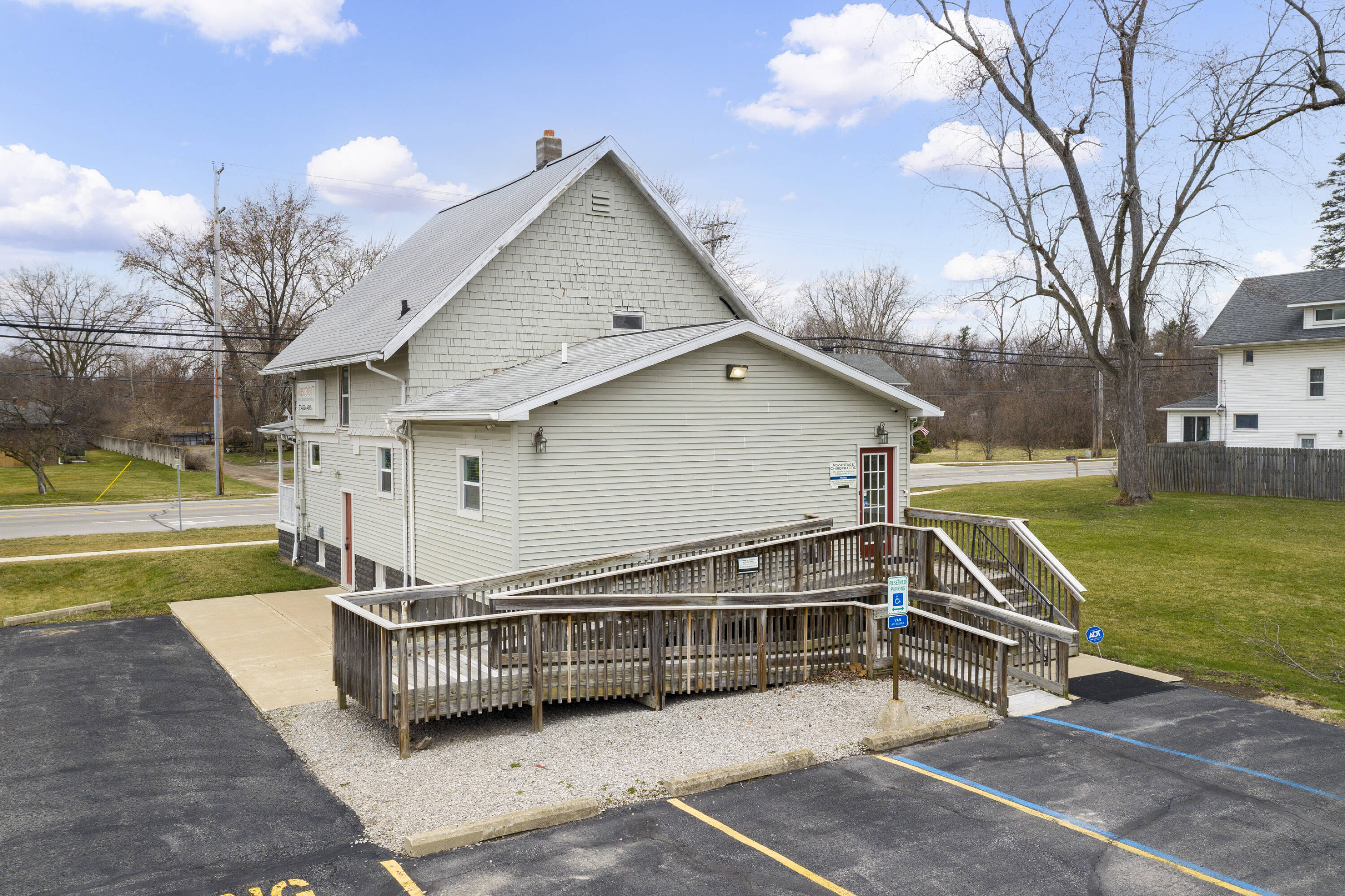 8766 Lewis Ave, Temperance, MI 48182 Office Space for Lease