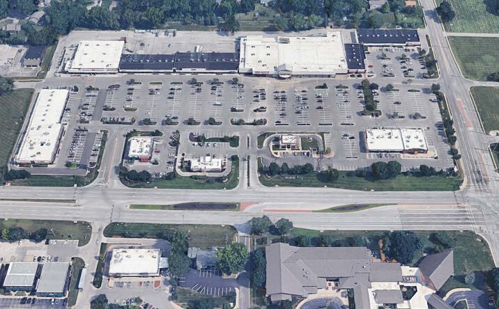 Pictures of Retail property located at Nwc of Shawnee Mission Pkwy & Quivira, Shawnee, KS 66216 for lease - image #1