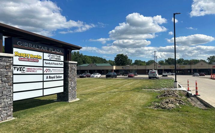 Pictures of Retail property located at 24605 Gibraltar Rd, Flat Rock, MI 48134 for lease - image #1