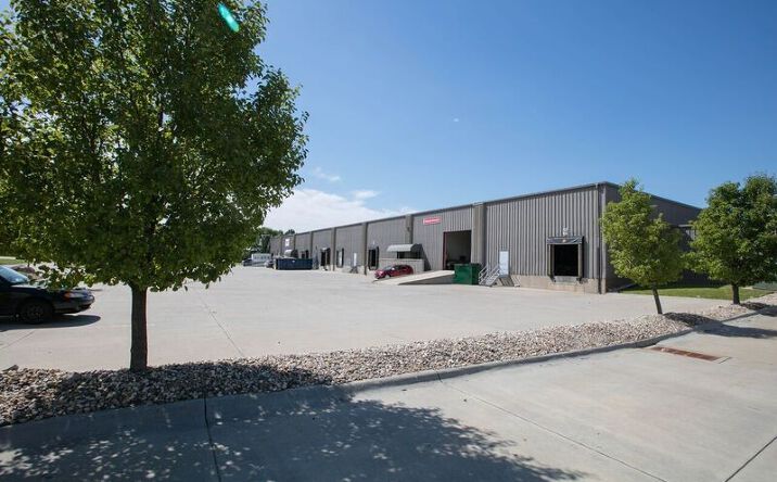 Pictures of Industrial property located at 13405 I Cir, Omaha, NE 68137 for lease - image #1