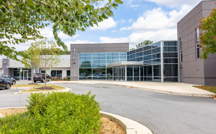 Pictures of Office property located at 1750 Forest Dr, Annapolis, MD 21401 for lease - image #1