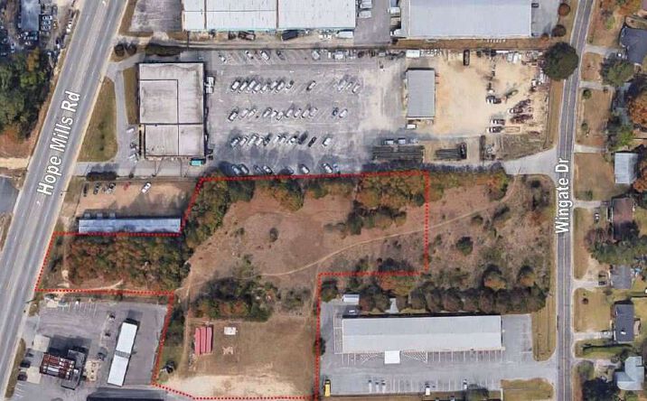 Pictures of Retail, Land property located at 2411 Hope Mills Rd, Fayetteville, NC 28304 for lease - image #1
