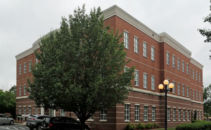Pictures of Office property located at 4020 Wake Forest Rd, Raleigh, NC 27609 for lease - image #1