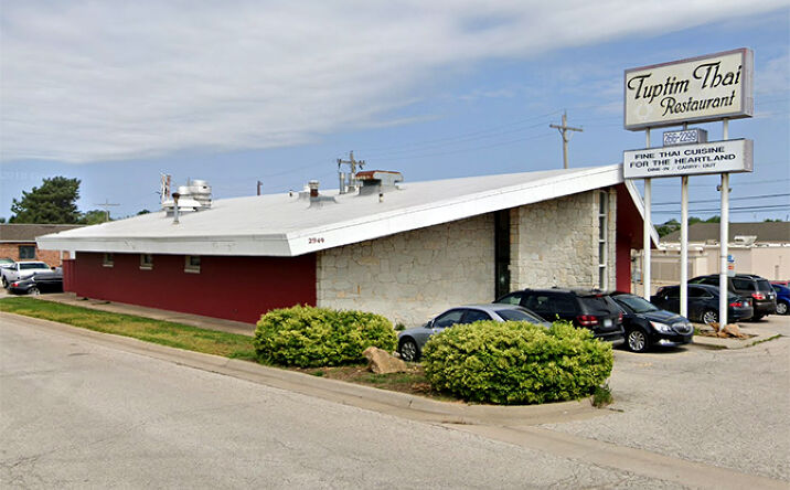 Pictures of Retail property located at 2949 S Kansas Ave, Topeka, KS 66611 for lease - image #1