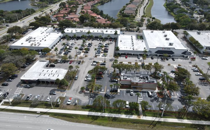 Pictures of Retail property located at 11210-11300 Pines Blvd, Pembroke Pines, FL 33026 for lease - image #1