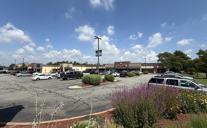 Pictures of Retail property located at 1011-1043 NY-109, Farmingdale, NY 11735 for lease - image #1