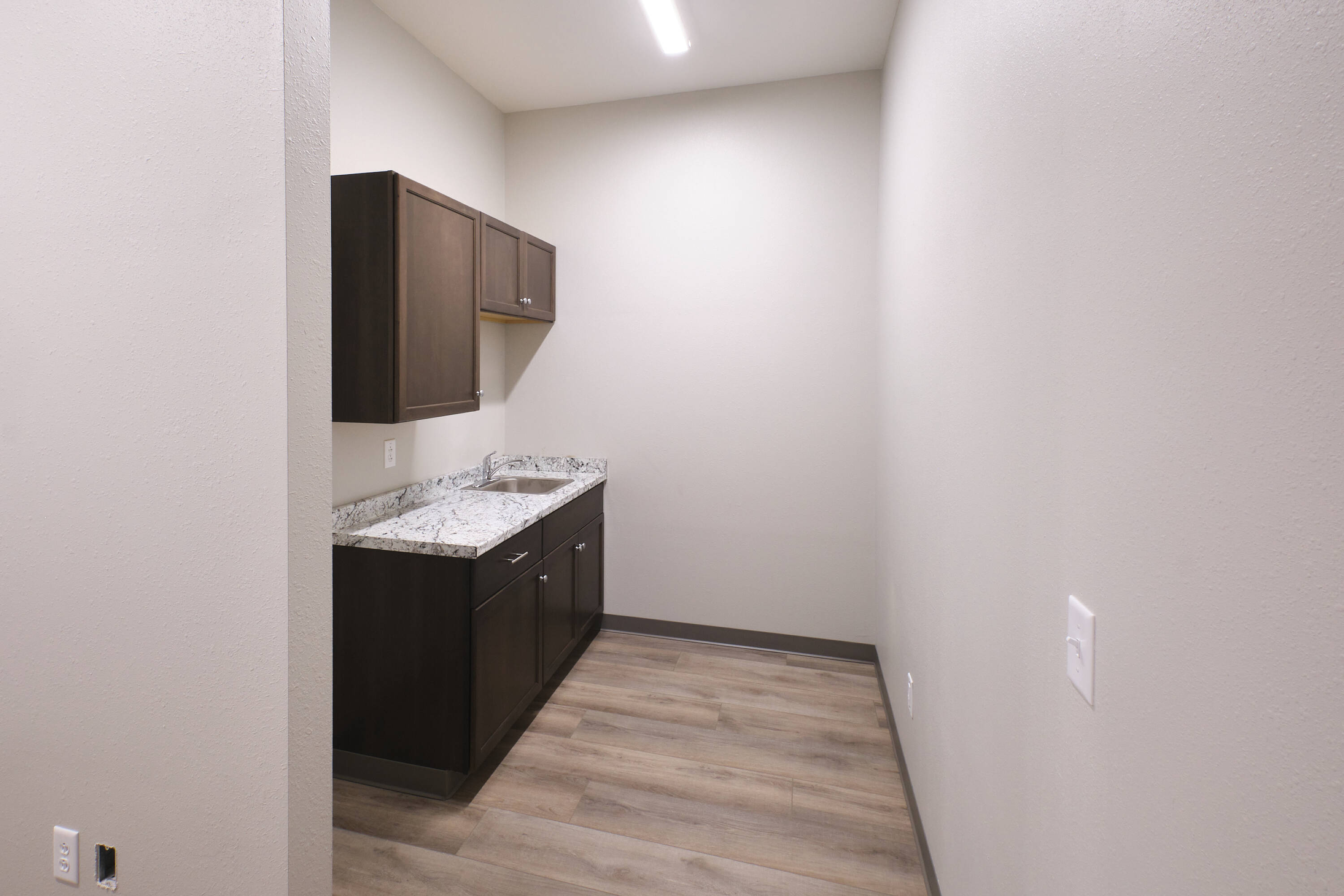 1147050
