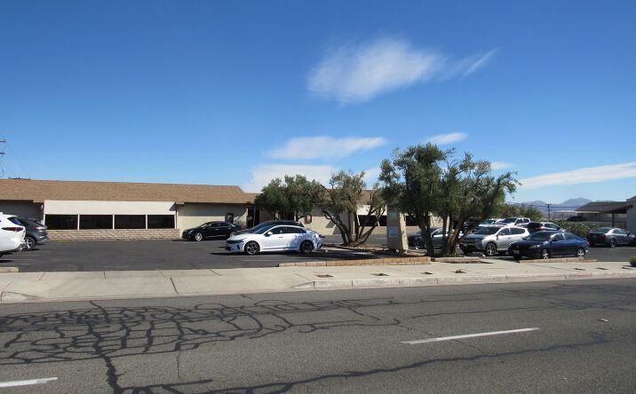 Pictures of Office property located at 309 E Mountain View St, Barstow, CA 92311 for lease - image #1
