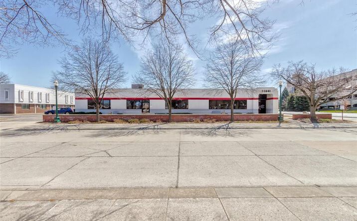 Pictures of Office property located at 34841 Veterans Plaza, Wayne, MI 48184 for lease - image #1