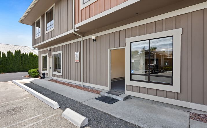 Pictures of Office, Retail property located at 19944 Ballinger Way NE, Shoreline, WA 98155 for lease - image #1