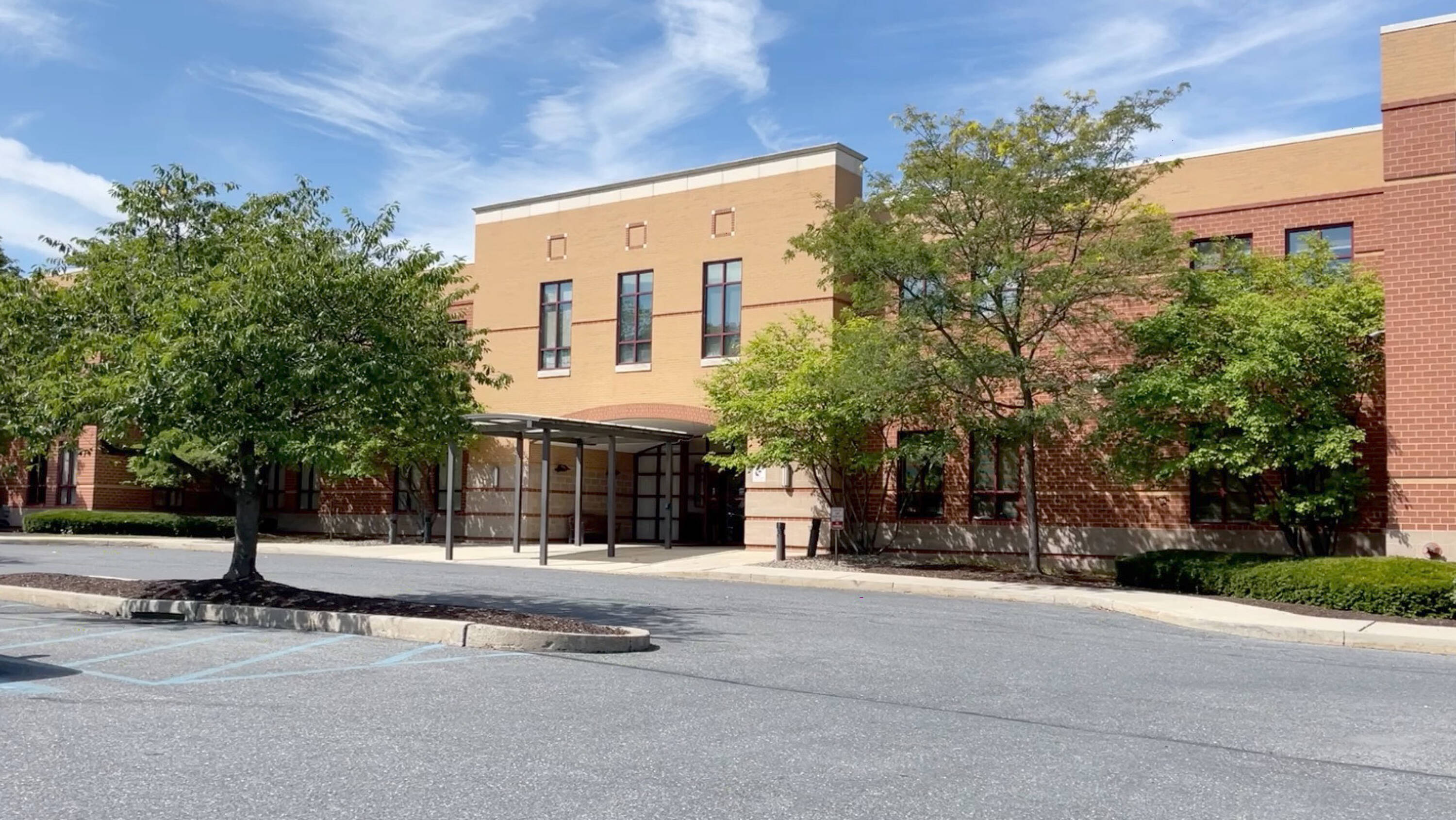 5325 Northgate Dr, Bethlehem, PA 18017