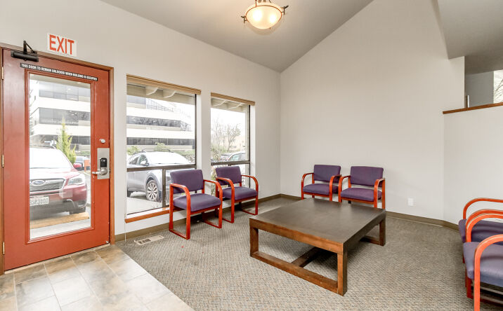 Pictures of Office property located at 924 7th Ave SE, Olympia, WA 98501 for lease - image #1