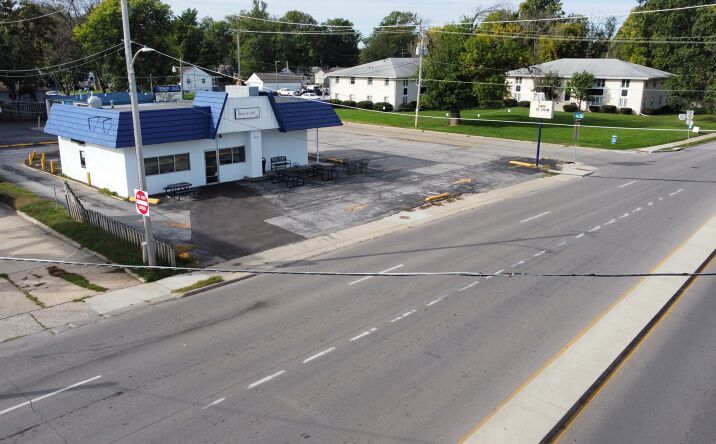 Pictures of Retail property located at 5814 Hickman Rd, Des Moines, IA 50322 for lease - image #1