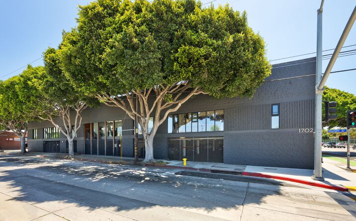 Pictures of Office property located at 1702 Olympic Blvd, Santa Monica, CA 90404 for lease - image #1