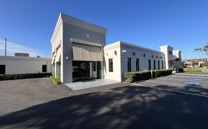 Pictures of Office property located at 3410 Henderson Blvd, Tampa, FL 33609 for lease - image #1