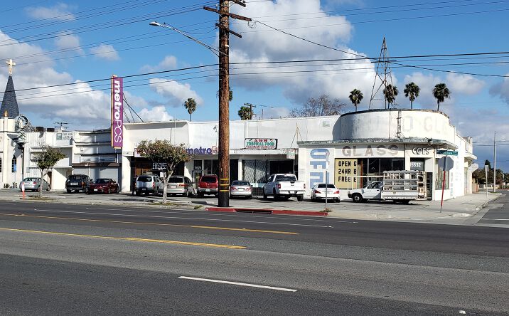 Pictures of Retail, Office property located at 15520 Crenshaw Blvd, Gardena, CA 90249 for lease - image #1