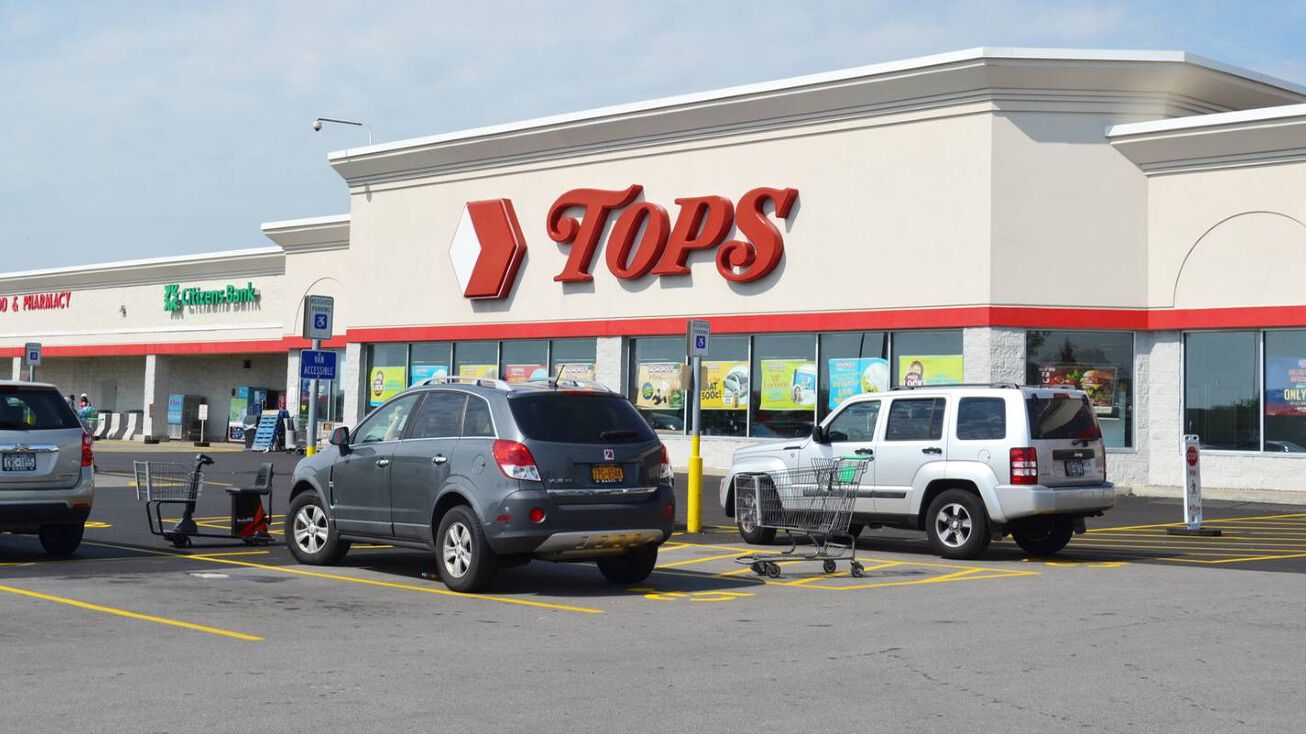 2195 Harlem Rd, Cheektowaga, NY 14225 Retail Space for Lease