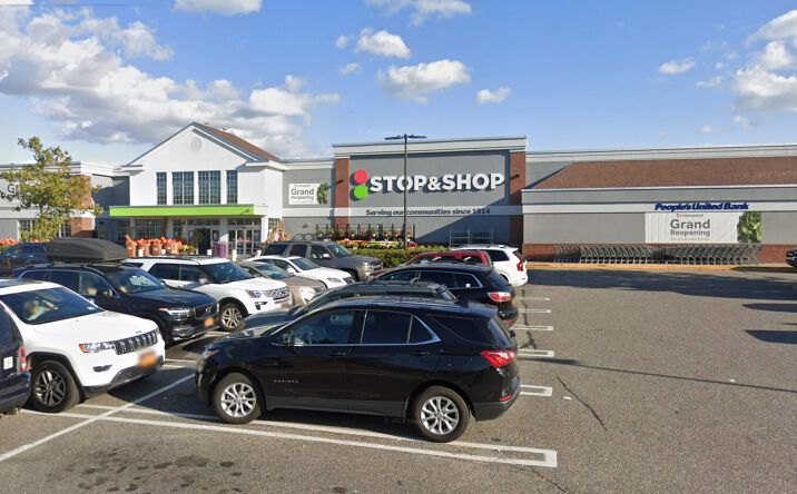 Pictures of Retail property located at Union Blvd & Higbie Ln, West Islip, NY 11795 for lease - image #1