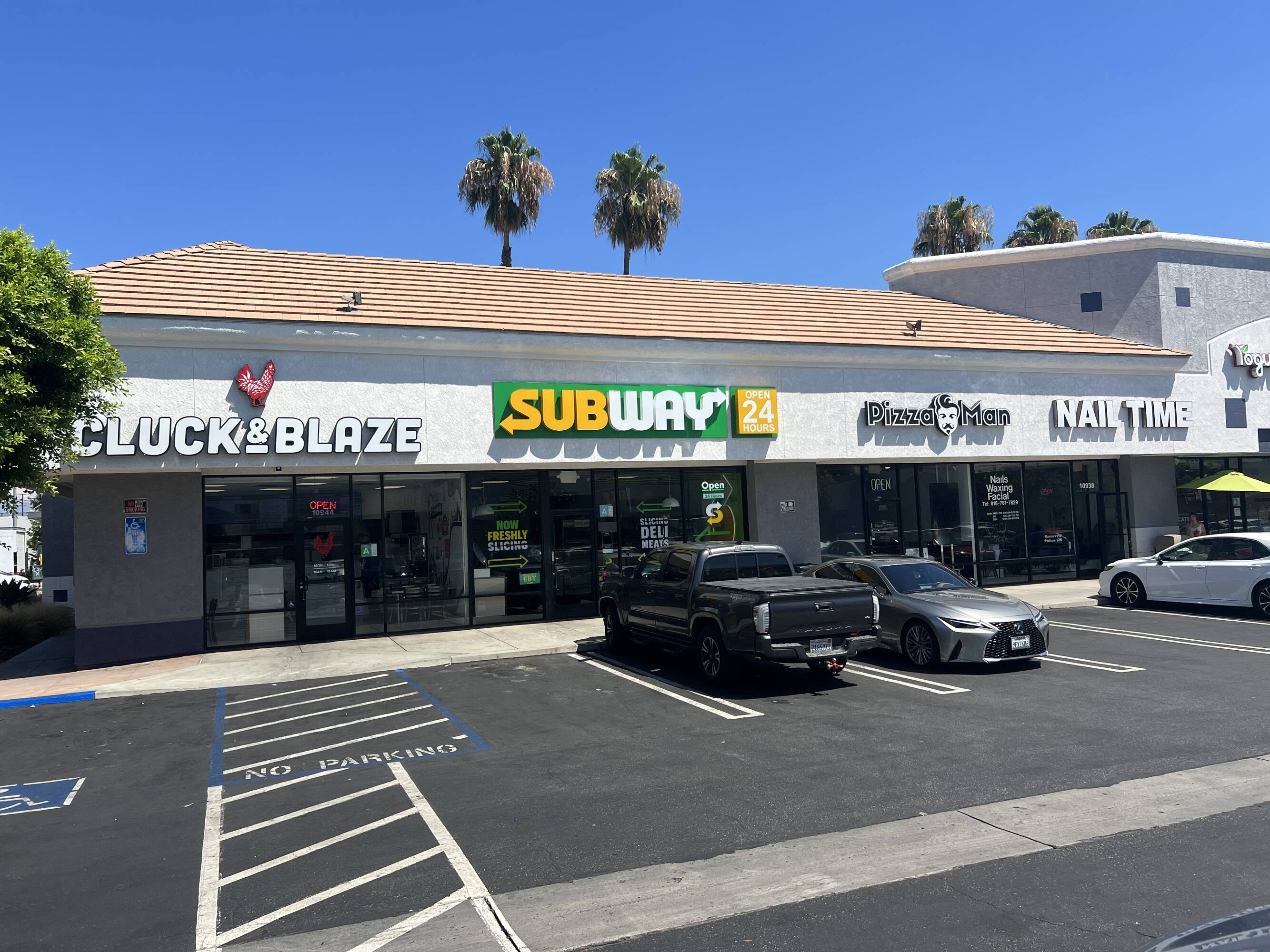 5160 Vineland Ave, Los Angeles, CA 916013888