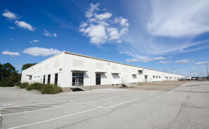 Pictures of Industrial property located at 3884 Crowfarn Dr, Memphis, TN 38118 for lease - image #1