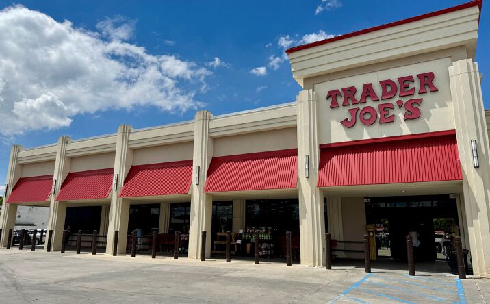 Pictures of Retail property located at 2949 Veterans Memorial Blvd, Metairie, LA 70002 for lease - image #1