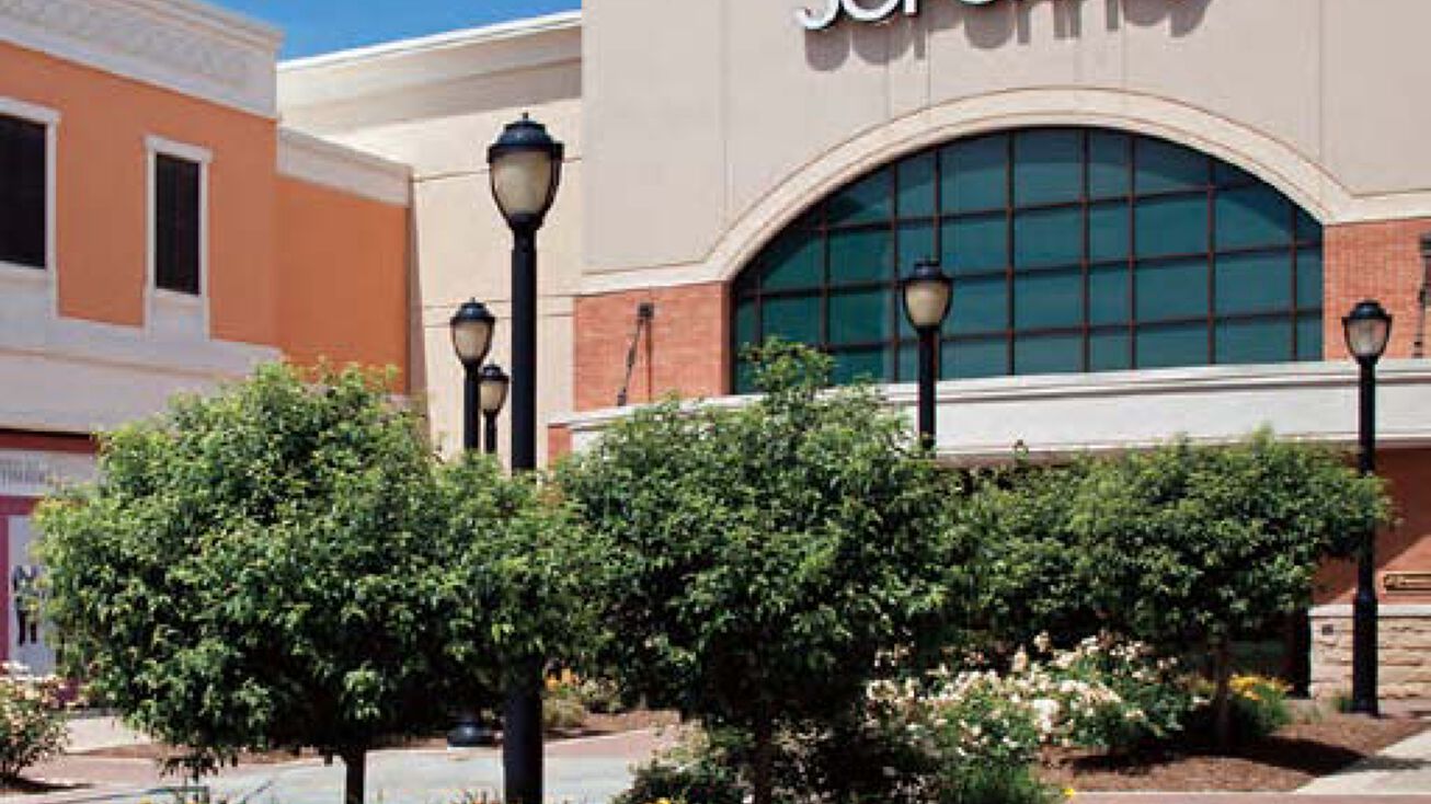 3100 Main St, Maumee, OH 43537 Retail Space for Lease Shops at Fallen Timbers