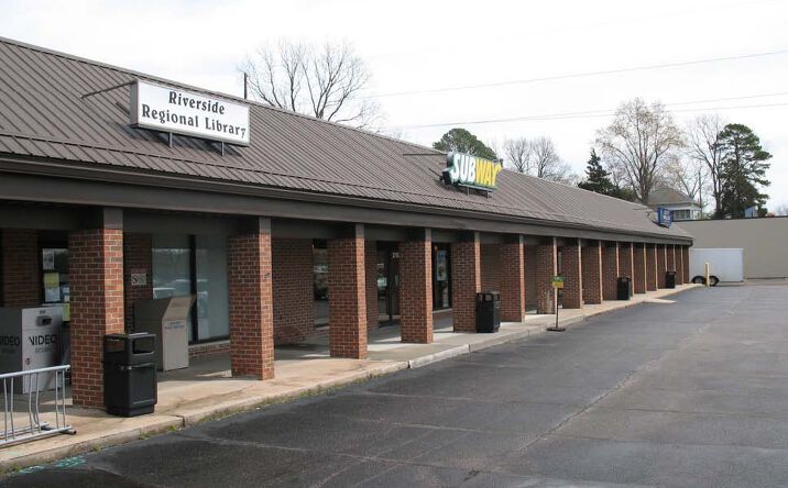 Pictures of Office property located at 2104 Main St, Scott City, MO 63780 for lease - image #1