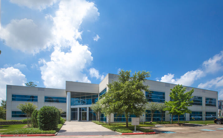 Pictures of Office property located at 2700 Technology Forest Blvd, The Woodlands, TX 77381 for lease - image #1