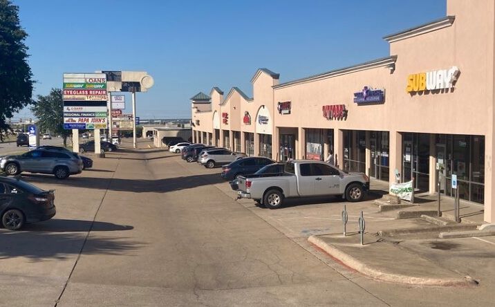 Pictures of Retail property located at 2901 Alta Mere Dr, Fort Worth, TX 76116 for lease - image #1