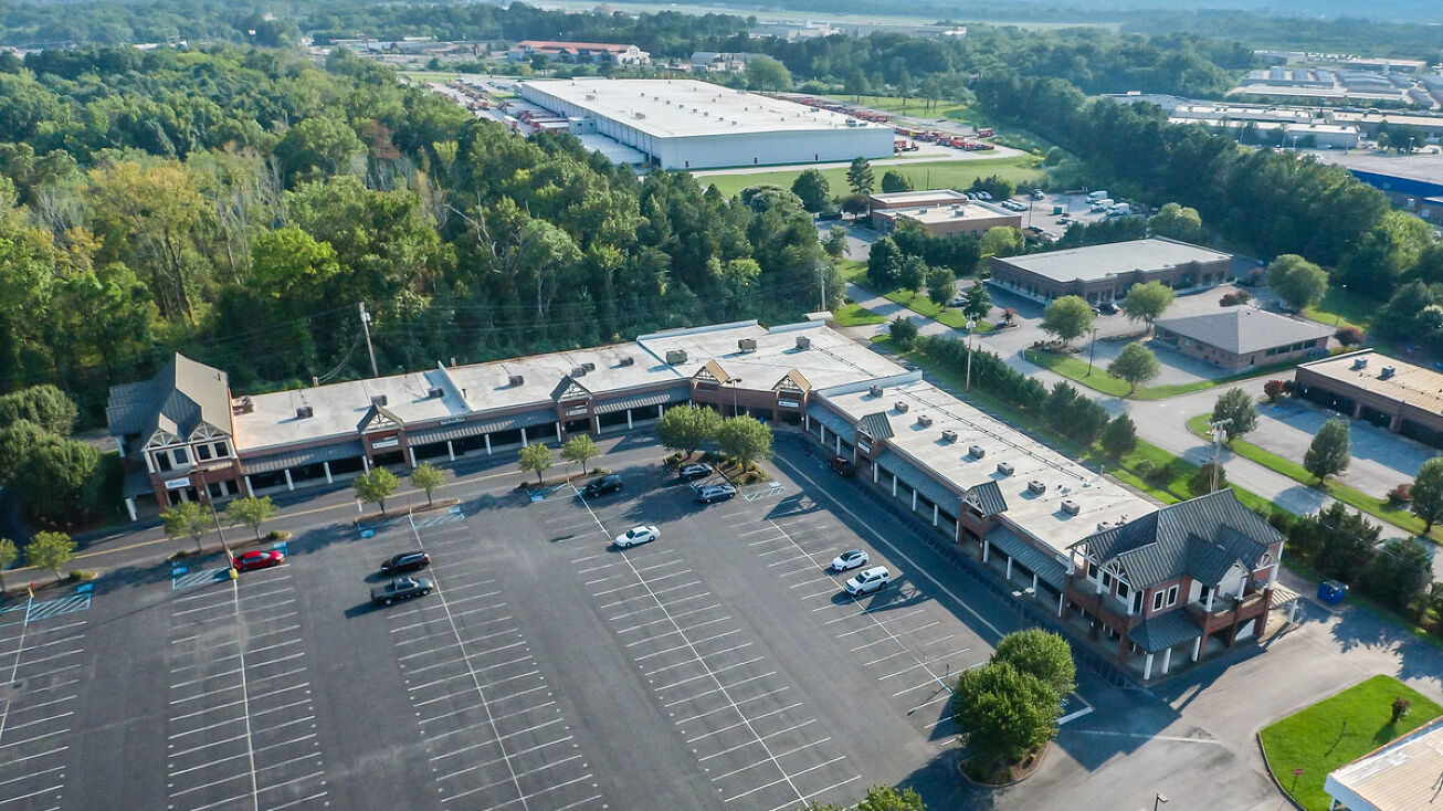 6116 Shallowford Rd, Chattanooga, TN 37421 Office Space for Lease