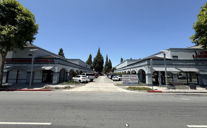 Pictures of Retail, Office property located at 15955 Paramount Blvd, Paramount, CA 90723 for lease - image #1