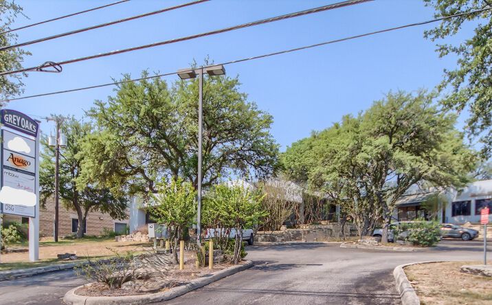 Pictures of Office property located at 23705 W I-10, San Antonio, TX 78257 for lease - image #1
