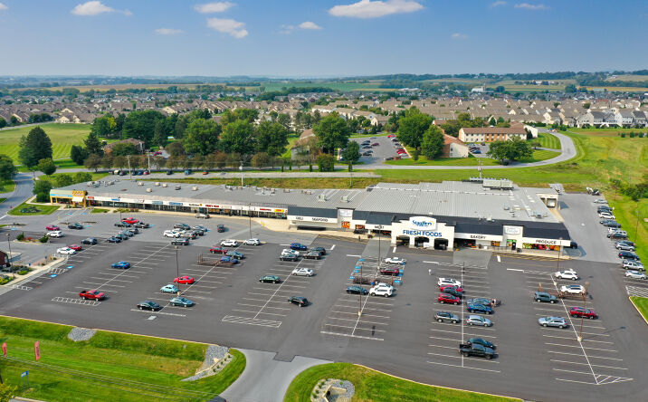 Pictures of Retail property located at 945 E Main St, Mount Joy, PA 17552 for lease - image #1