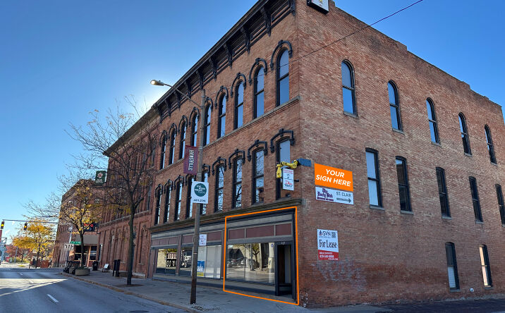 Pictures of Office property located at 407 Washington St, Toledo, OH 43604 for lease - image #1