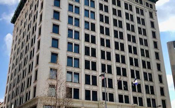 Pictures of Office property located at 420 Madison Ave, Toledo, OH 43604 for lease - image #1