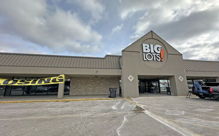 Pictures of Retail property located at 3470 Plainfield Ave NE, Grand Rapids, MI 49525 for lease - image #1