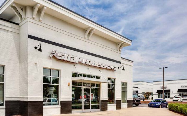 Pictures of Retail property located at 1141 Falls River Ave, Raleigh, NC 27614 for lease - image #1