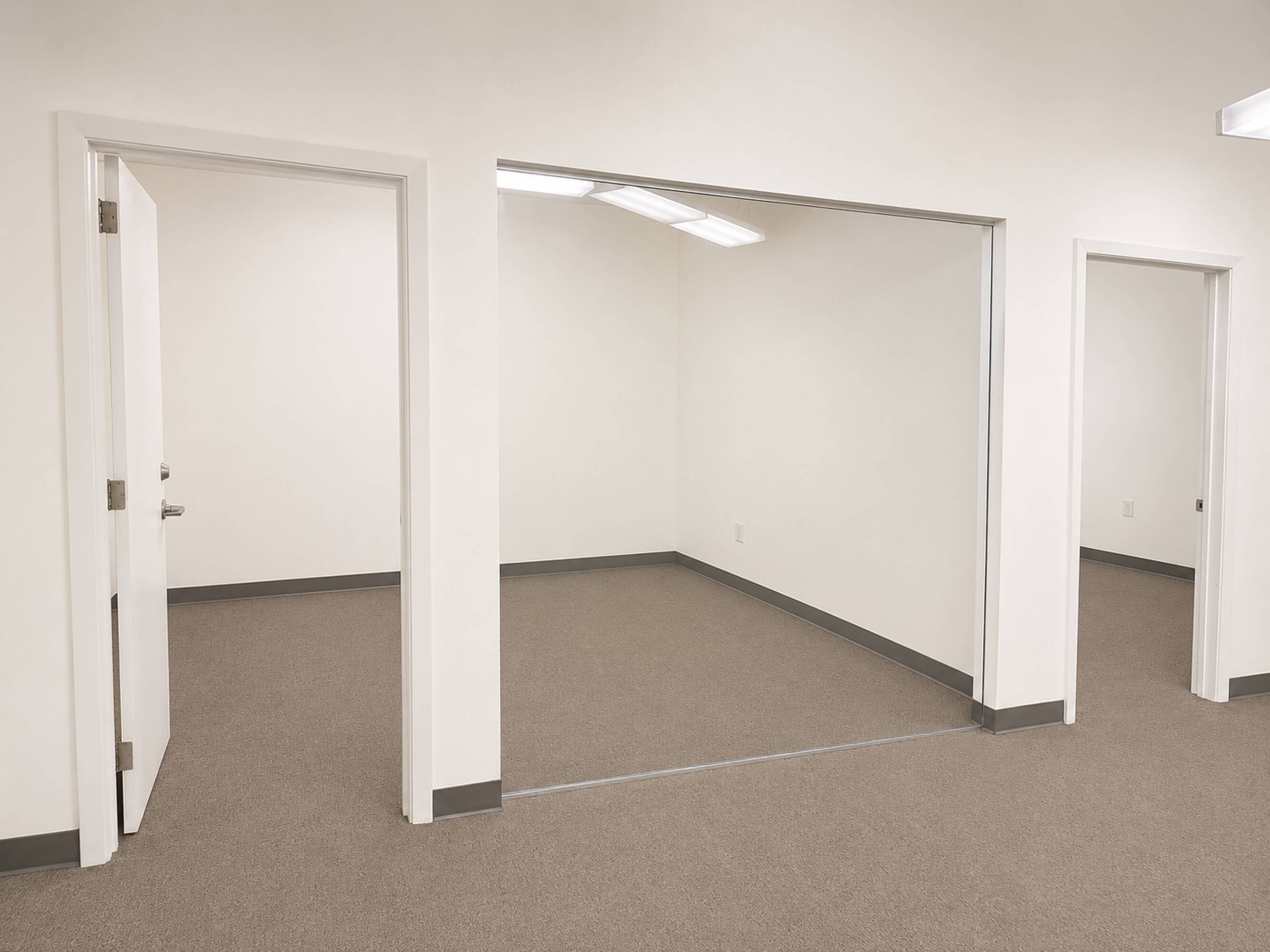 3516613