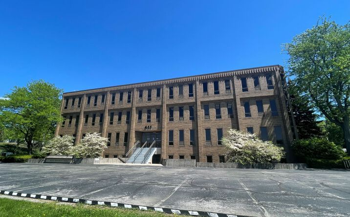 Pictures of Office property located at 411 Wolf Ledges Pkwy, Akron, OH 44311 for lease - image #1