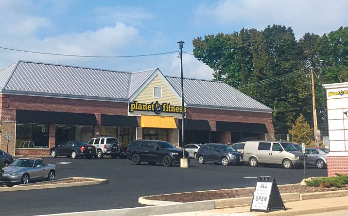 Pictures of Retail property located at N89 W16899 Appleton Avenue, Menomonee, WI 53051 for lease - image #1