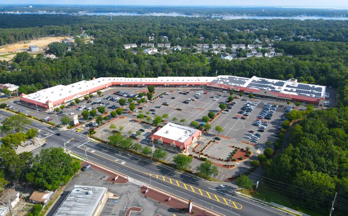 Pictures of Retail property located at 333 Atlantic City Blvd, Berkeley Township, NJ 08721 for lease - image #1