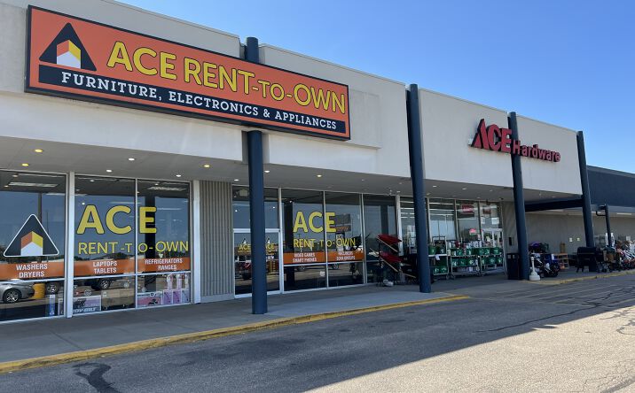 Pictures of Retail property located at 614 S Lincoln Ave, York, NE 68467 for lease - image #1
