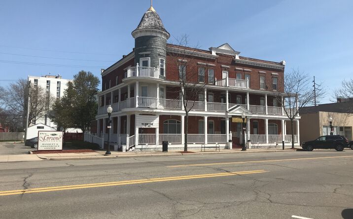 Pictures of Retail, Restaurant property located at 2651 W Jefferson, Trenton, MI 48183 for lease - image #1